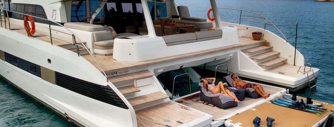 CRAZY HORSE Lagoon Catamaran 11