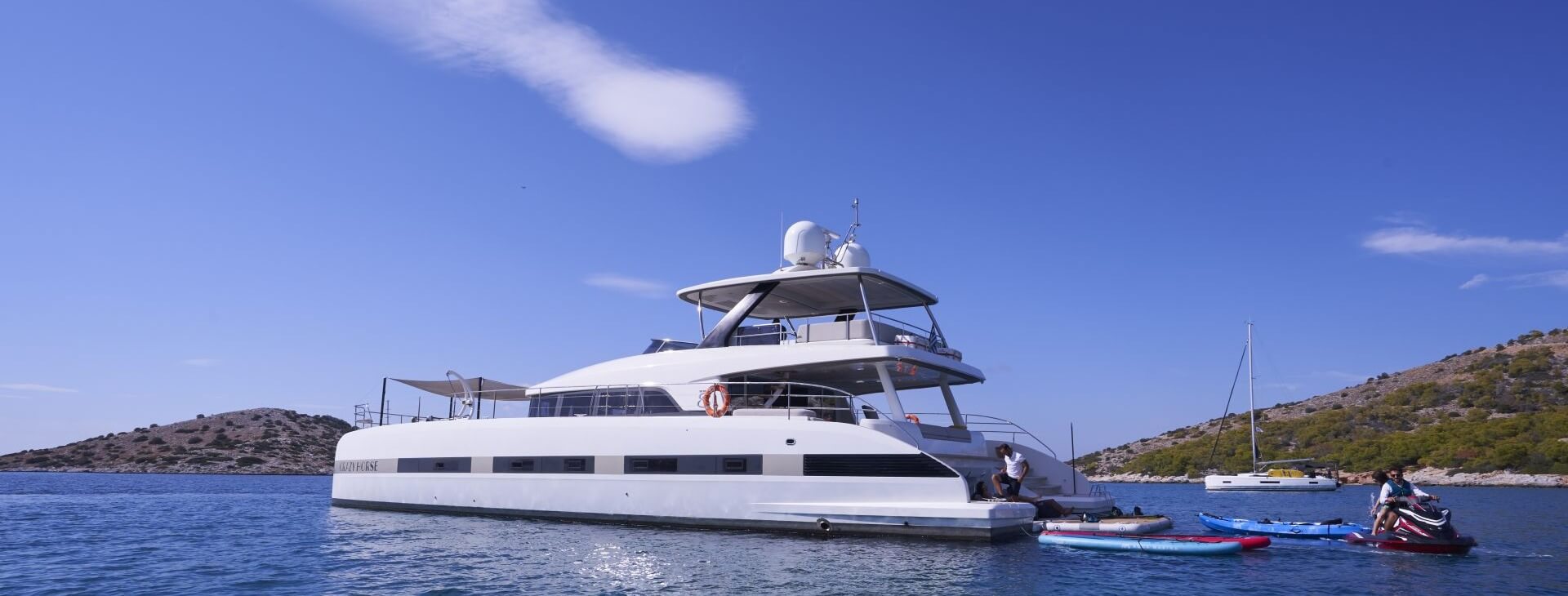 1980_lagooncatamaranpower781791207958.jpg