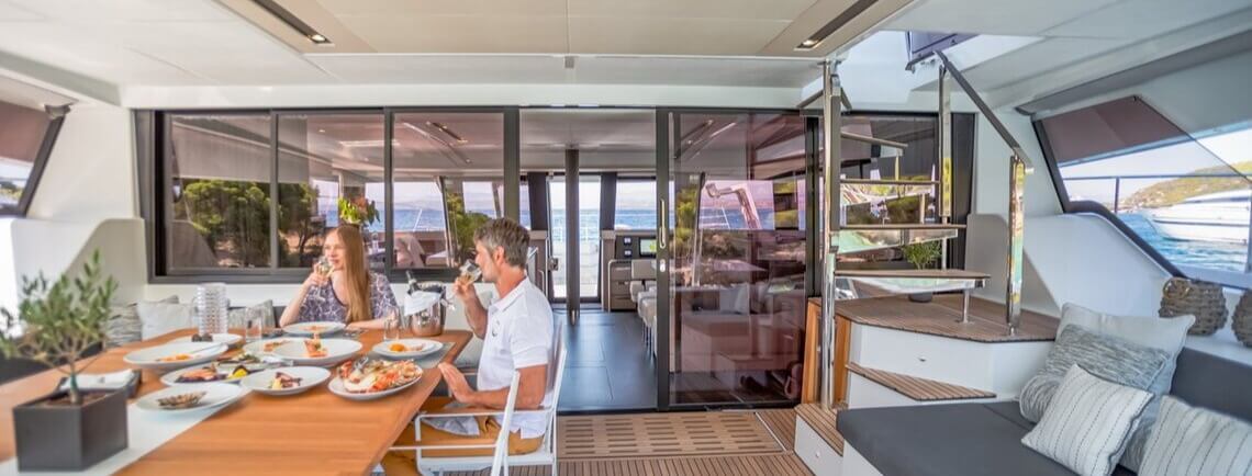 DOMPE Fountaine Pajot 9