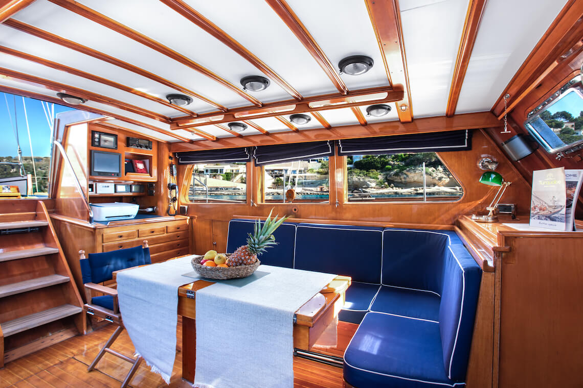 GAEL I Abeking & Rasmussen 10