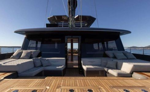 Full Moon	Moon Yachts 2