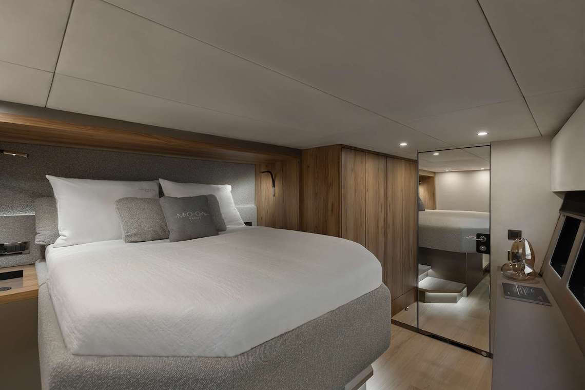 Full Moon Moon Yachts 9