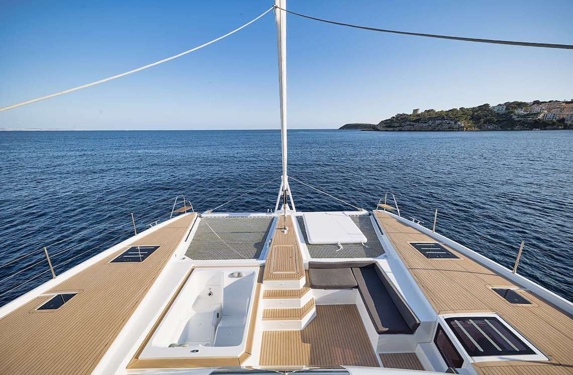 NEOW Fountaine Pajot 4