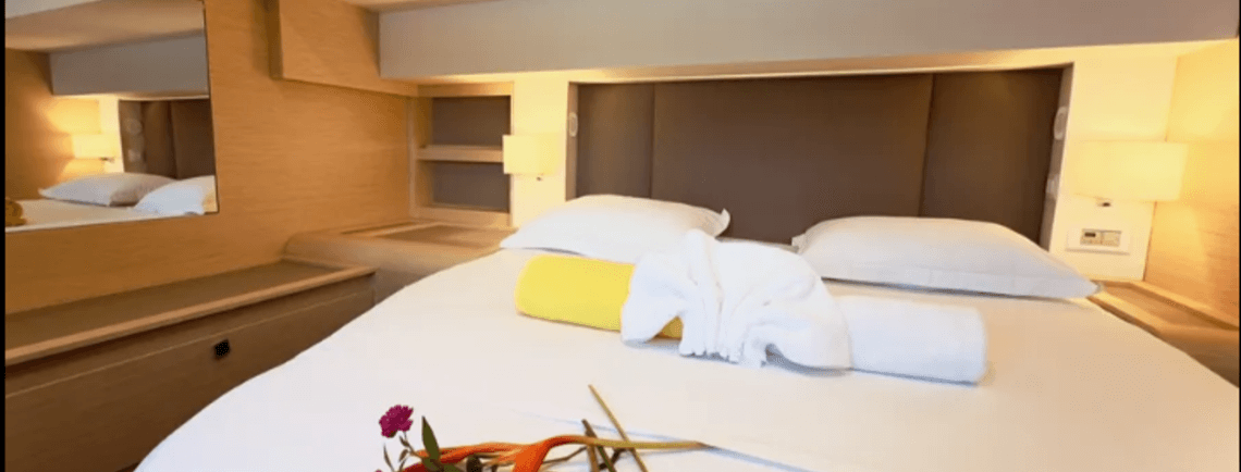 ARGO Fountaine Pajot 13