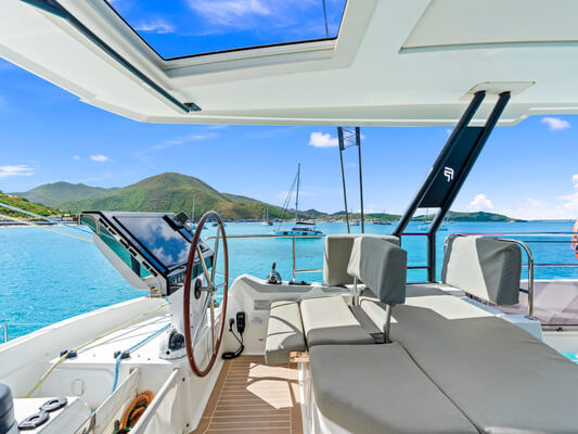 ADEONA Fountaine Pajot 9