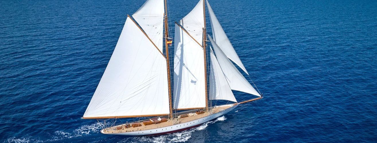 ELENA of LONDON Herreshoff 5