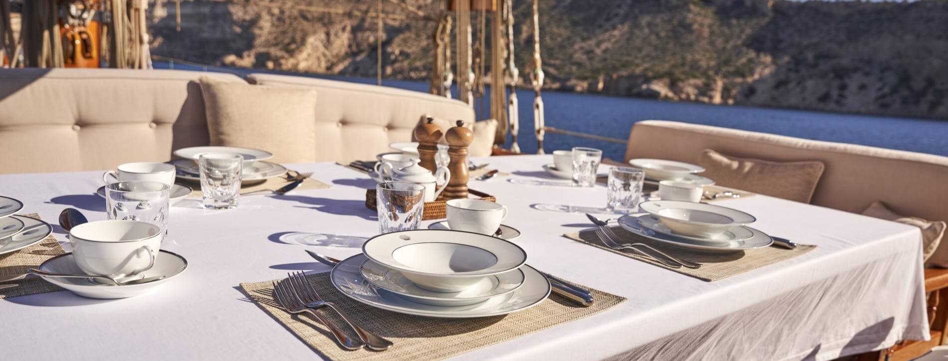 ELENA of LONDON Herreshoff 12