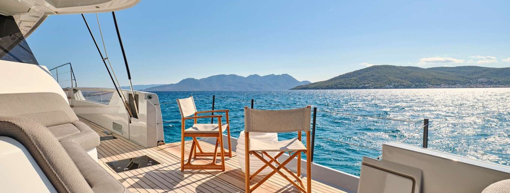 ALINA Fountaine Pajot 6