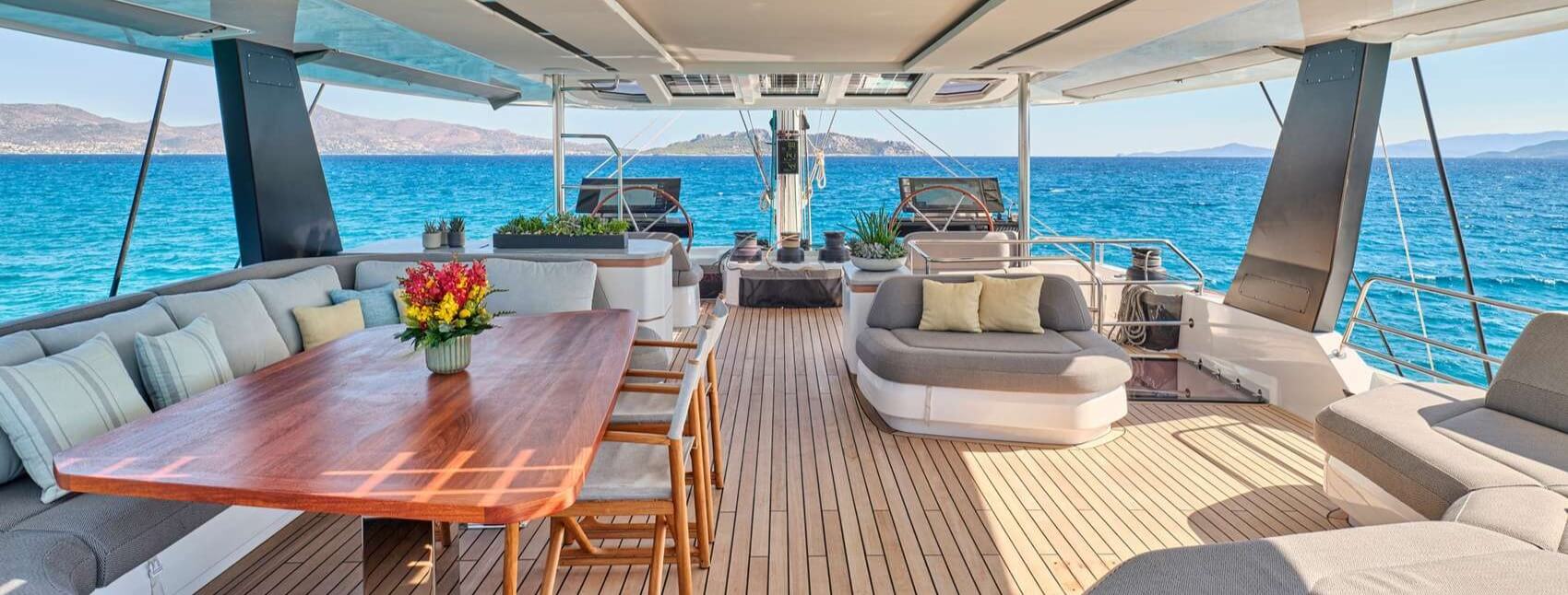 ALINA Fountaine Pajot 9