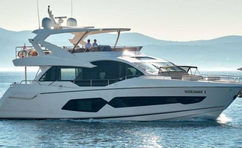 Superyacht charter Hideaway