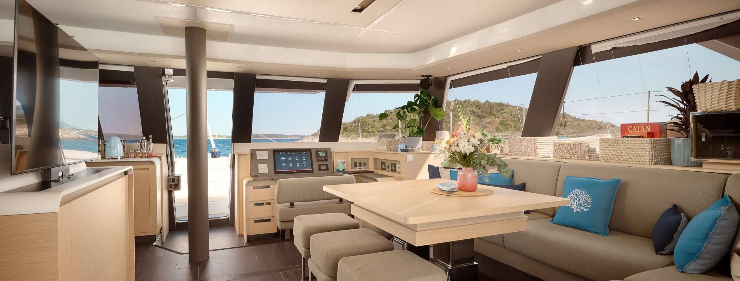 Floramye Fountaine Pajot 13