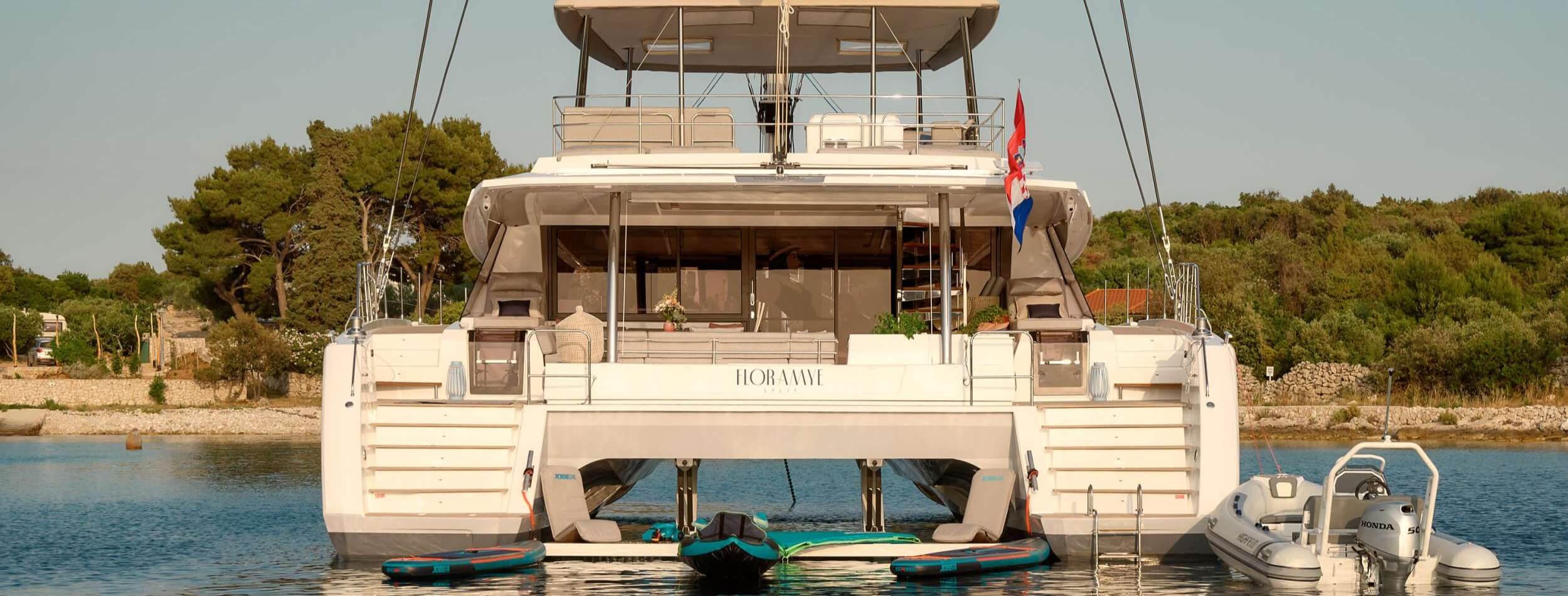 Floramye Fountaine Pajot 4
