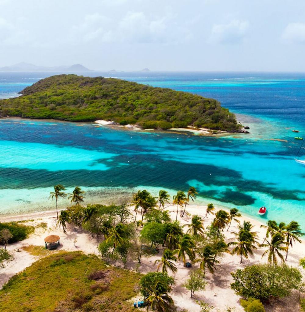 Superyacht charter Mar do Caribé