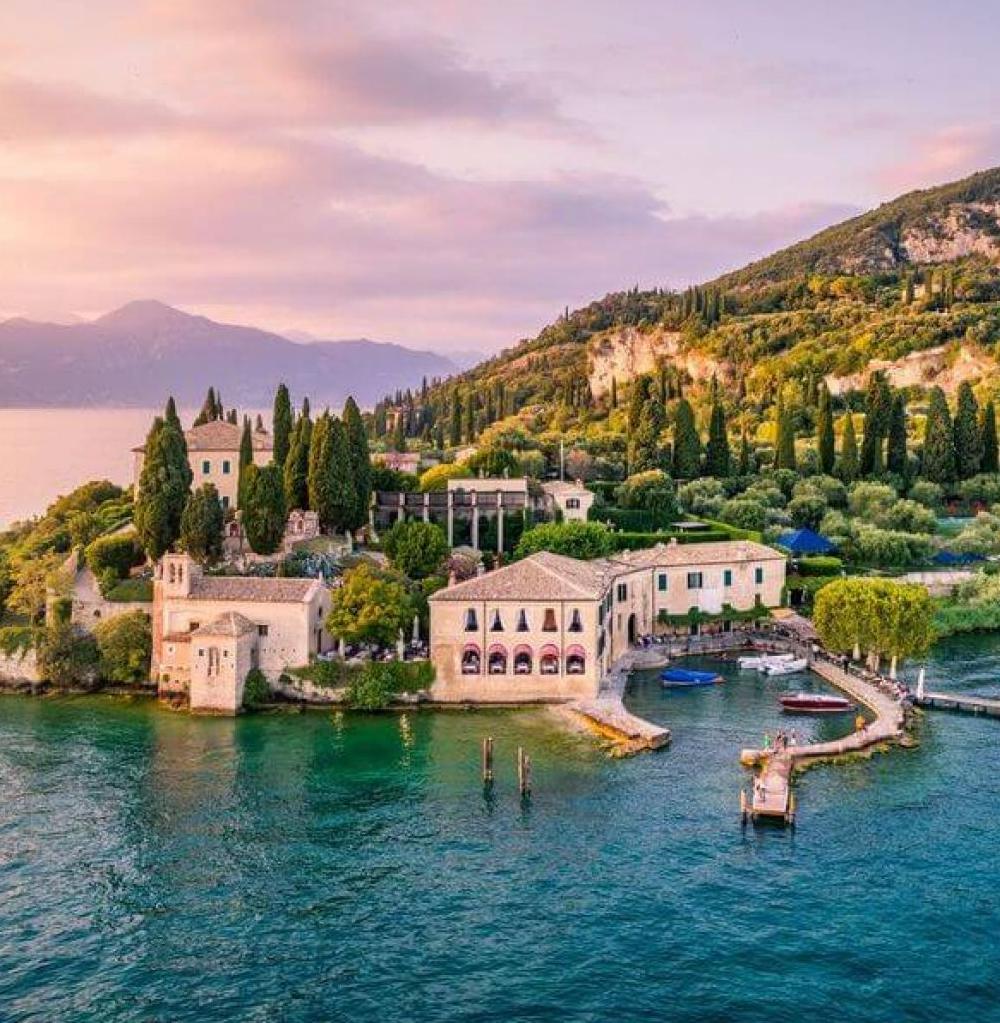 Superyacht charter Vêneto